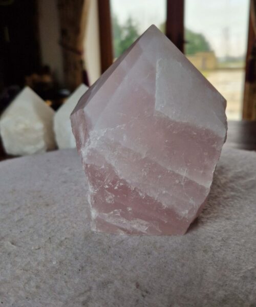 Large Rose Quartz Pink Crystal 15 Quartz Tower Points Polished Tip Gemstones Natural 1.106g H11xW8xD7.5cm