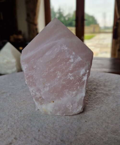 Large Rose Quartz Pink Crystal 15 Quartz Tower Points Polished Tip Gemstones Natural 1.106g H11xW8xD7.5cm - Image 6