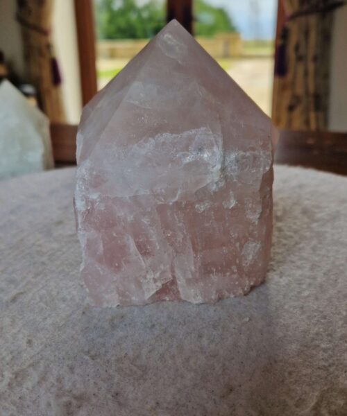 Large Rose Quartz Pink Crystal 17 Quartz Tower Points Polished Tip Gemstones Natural 1.202g H11xW9xD9cm - Image 4