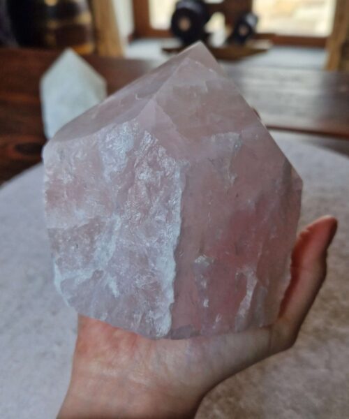 Large Rose Quartz Pink Crystal 17 Quartz Tower Points Polished Tip Gemstones Natural 1.202g H11xW9xD9cm - Image 8