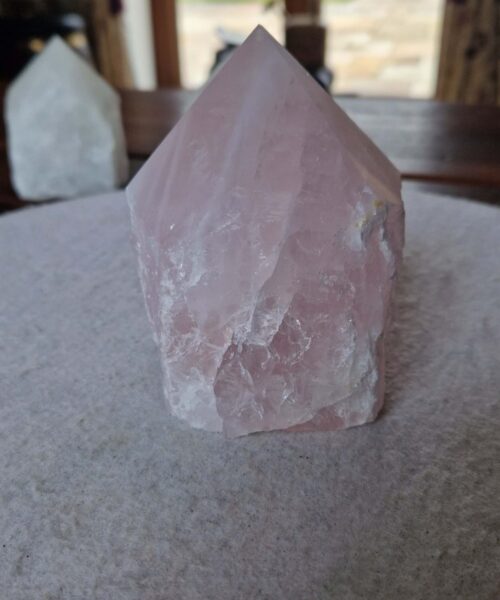 Large Rose Quartz Pink Crystal 18 Quartz Tower Points Polished Tip Gemstones Natural 1.079g H10xW8.5xD8cm - Image 5