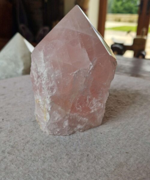 Large Rose Quartz Pink Crystal 21 Quartz Tower Points Polished Tip Gemstones Natural 1.083g H12xW7.5xD7.5cm - Image 4