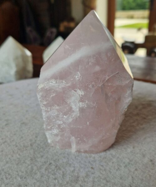Large Rose Quartz Pink Crystal 22 Quartz Tower Points Polished Tip Gemstones Natural 1.118g H12xW8xD7.5cm - Image 6