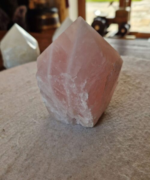 Large Rose Quartz Pink Crystal 23 Quartz Tower Points Polished Tip Gemstones Natural 1.058g H11xW8xD7.5cm - Image 4