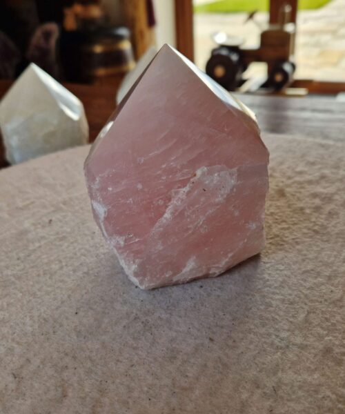 Large Rose Quartz Pink Crystal 23 Quartz Tower Points Polished Tip Gemstones Natural 1.058g H11xW8xD7.5cm