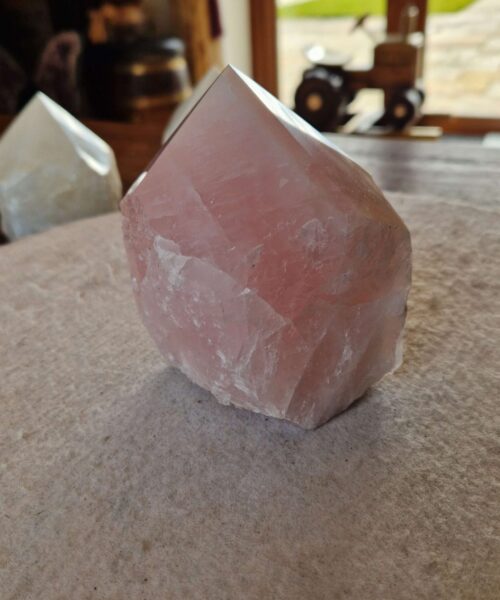 Large Rose Quartz Pink Crystal 23 Quartz Tower Points Polished Tip Gemstones Natural 1.058g H11xW8xD7.5cm - Image 6