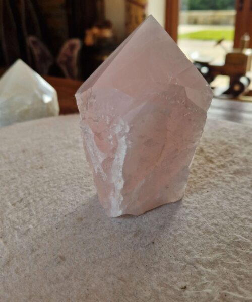 Large Rose Quartz Pink Crystal 24 Quartz Tower Points Polished Tip Gemstones Natural 951g H11.5xW8xD7cm