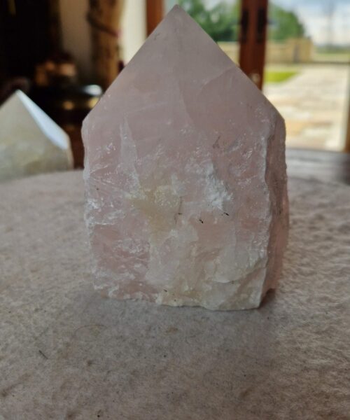 Large Rose Quartz Pink Crystal 26 Quartz Tower Points Polished Tip Gemstones Natural 1.205g H12xW8.5xD8cm - Image 6