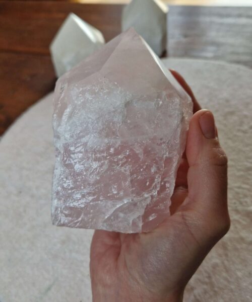 Large Rose Quartz Pink Crystal 27 Quartz Tower Points Polished Tip Gemstones Natural 1.045g H12xW8xD7.5cm - Image 9