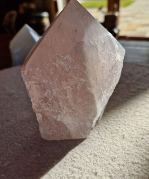 Large Rose Quartz Pink Crystal 29 Quartz Tower Points Polished Tip Gemstones Natural 973g H12xW8.5xD6cm - Image 4