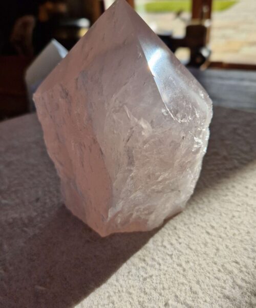 Large Rose Quartz Pink Crystal 29 Quartz Tower Points Polished Tip Gemstones Natural 973g H12xW8.5xD6cm - Image 5