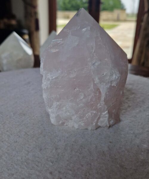Large Rose Quartz Pink Crystal 32 Quartz Tower Points Polished Tip Gemstones Natural 1.188g H11xW8xD8cm - Image 10