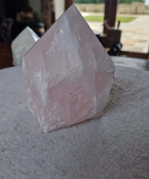 Large Rose Quartz Pink Crystal 32 Quartz Tower Points Polished Tip Gemstones Natural 1.188g H11xW8xD8cm - Image 7