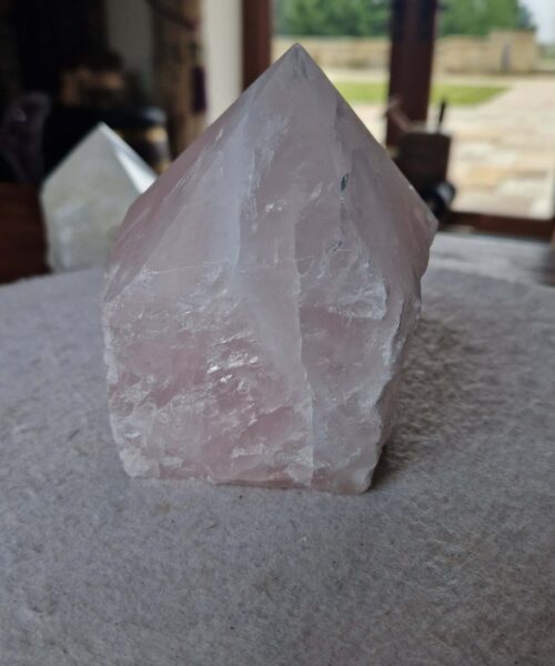 Large Rose Quartz Pink Crystal 32 Quartz Tower Points Polished Tip Gemstones Natural 1.188g H11xW8xD8cm - Image 6