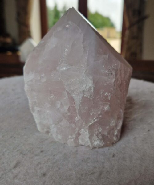 Alternative view of Large Rose Quartz Pink Crystal 32 Quartz Tower Points Polished Tip Gemstones Natural 1.188g H11xW8xD8cm