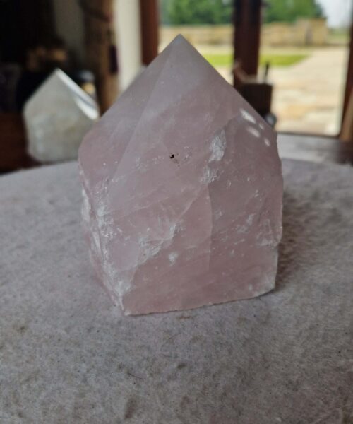 Large Rose Quartz Pink Crystal 34 Quartz Tower Points Polished Tip Gemstones Natural 977g H9.5xW7xD7cm - Image 4