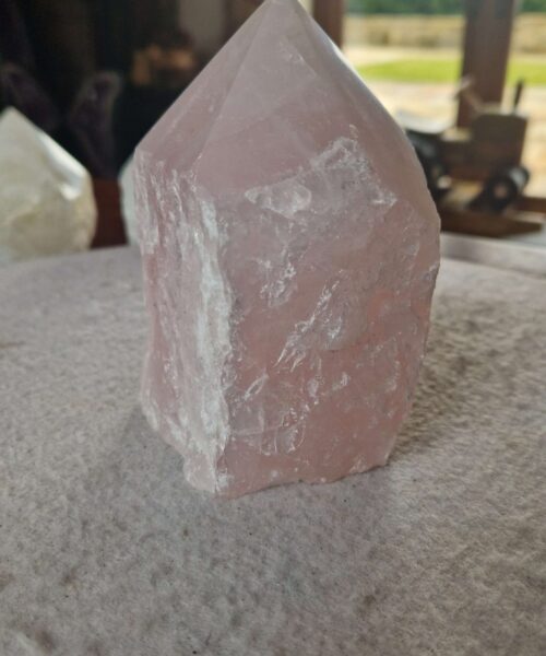 Large Rose Quartz Pink Crystal 35 Quartz Tower Points Polished Tip Gemstones Natural 1.144g H12x10xD8.5cm