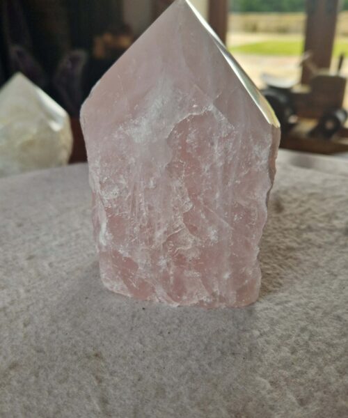 Large Rose Quartz Pink Crystal 35 Quartz Tower Points Polished Tip Gemstones Natural 1.144g H12x10xD8.5cm - Image 6
