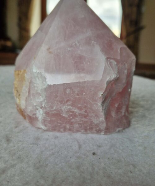Large Rose Quartz Pink Crystal 46 Quartz Tower Points Polished Tip Gemstones Natural 1.144g H10xW9.5xD8cm