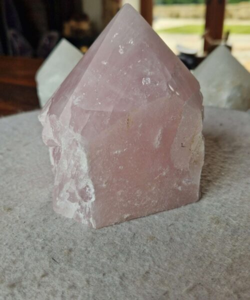 Large Rose Quartz Pink Crystal 46 Quartz Tower Points Polished Tip Gemstones Natural 1.144g H10xW9.5xD8cm - Image 4