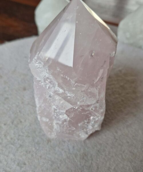 Large Rose Quartz Pink Crystal 47 Quartz Tower Points Polished Tip Gemstones Natural 1.013g H13xW8xD6.5cm - Image 5