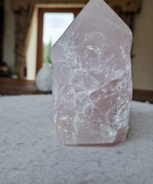 Large Rose Quartz Pink Crystal 47 Quartz Tower Points Polished Tip Gemstones Natural 1.013g H13xW8xD6.5cm - Image 8