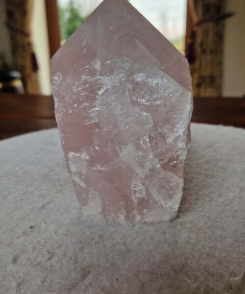 Alternative view of Large Rose Quartz Pink Crystal 8 Quartz Tower Points Polished Tip Gemstones Natural 1.101g H13xW7.5xD7cm