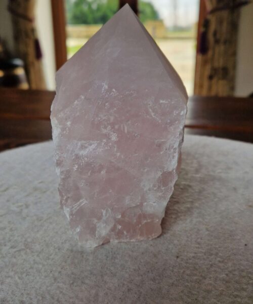Large Rose Quartz Pink Crystal 8 Quartz Tower Points Polished Tip Gemstones Natural 1.101g H13xW7.5xD7cm - Image 3