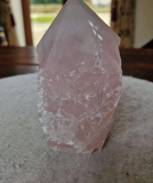 Large Rose Quartz Pink Crystal 8 Quartz Tower Points Polished Tip Gemstones Natural 1.101g H13xW7.5xD7cm