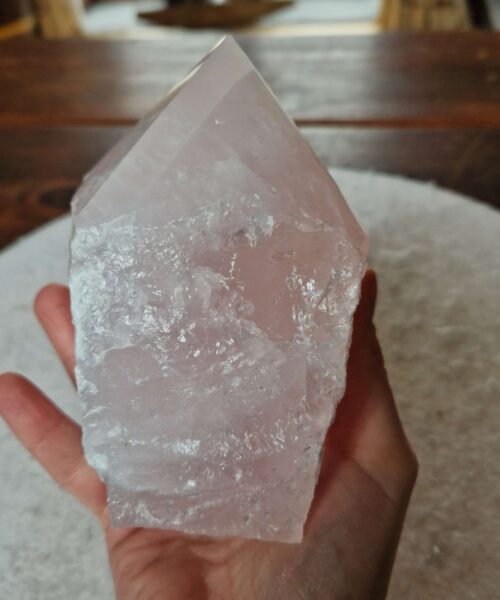Large Rose Quartz Pink Crystal 8 Quartz Tower Points Polished Tip Gemstones Natural 1.101g H13xW7.5xD7cm - Image 7