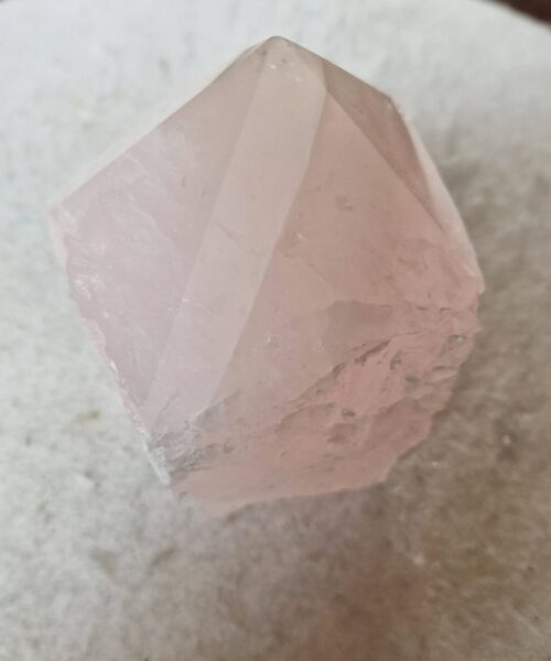 Large Rose Quartz Pink Crystal 8 Quartz Tower Points Polished Tip Gemstones Natural 1.101g H13xW7.5xD7cm - Image 8