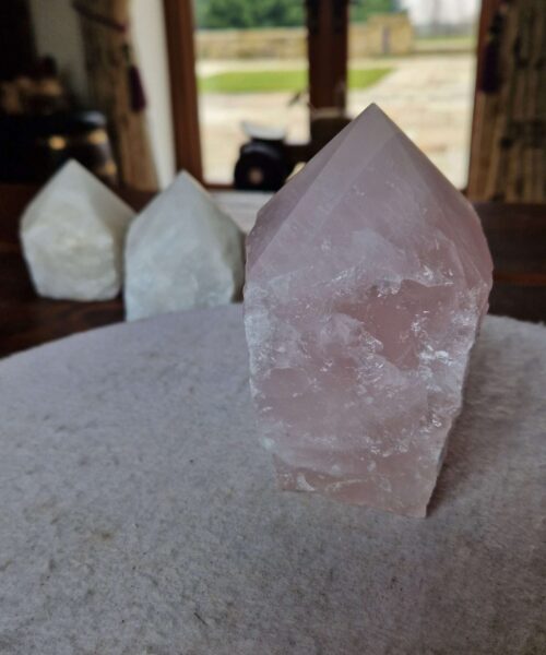 Large Rose Quartz Pink Crystal 8 Quartz Tower Points Polished Tip Gemstones Natural 1.101g H13xW7.5xD7cm - Image 9