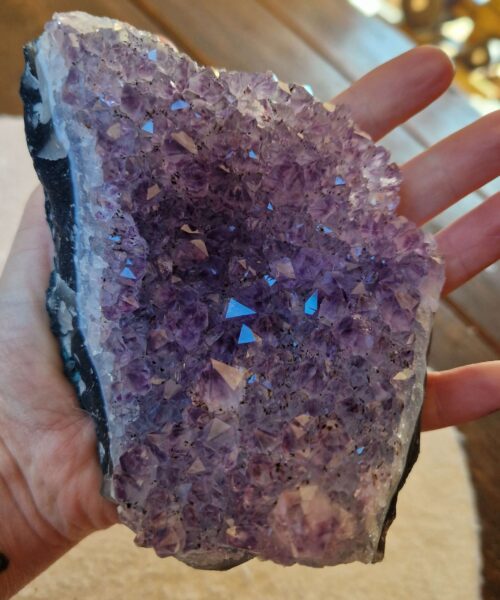 Large Premium High Grade Amethyst Raw Druzy Cluster Piece 110 - 782g H7xW9.5xD13cm - Image 8