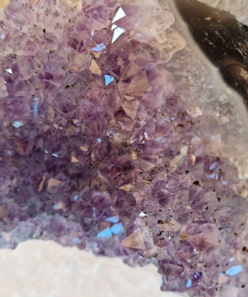 Large Premium High Grade Amethyst Raw Druzy Cluster Piece 110 - 782g H7xW9.5xD13cm - Image 10