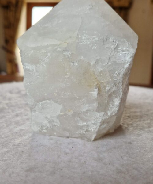 Alternative view of Large Clear Quartz White Crystal 54 Quartz Tower Points Polished Tip Gemstones Natural 965g H11xW8.5xD7cm