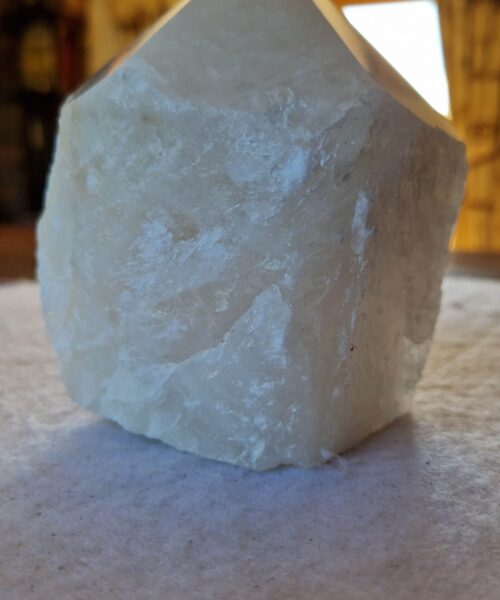 Alternative view of Large Clear Quartz White Crystal 62 Quartz Tower Points Polished Tip Gemstones Natural 1.165g H11.5xW8xD8cm