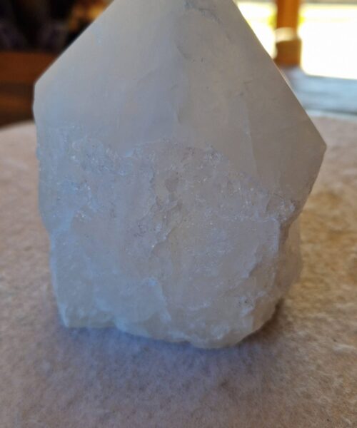 Large Clear Quartz White Crystal 64 Quartz Tower Points Polished Tip Gemstones Natural 1.006g H11xW8xD7cm - Image 4