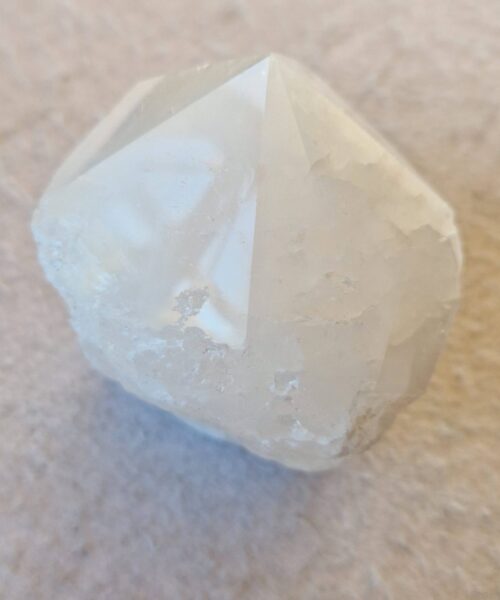 Large Clear Quartz White Crystal 65 Quartz Tower Points Polished Tip Gemstones Natural 913g H10.5xW8xD6.5cm - Image 6