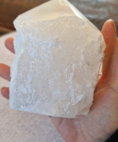 Large Clear Quartz White Crystal 65 Quartz Tower Points Polished Tip Gemstones Natural 913g H10.5xW8xD6.5cm - Image 8