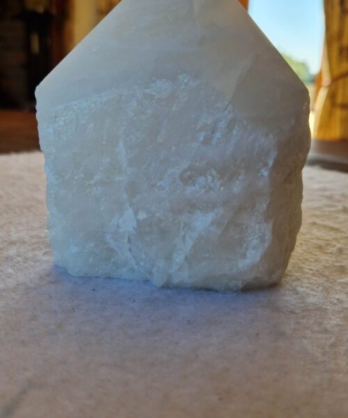 Large Clear Quartz White Crystal 66 Quartz Tower Points Polished Tip Gemstones Natural 1.181g H11xW9xD7cm