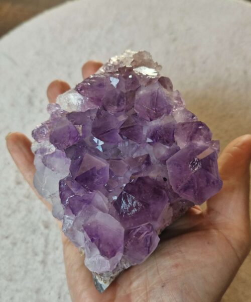 Large Premium High Grade Amethyst Raw Druzy Cluster Piece 116 - 682g H6.5xW9.5xD8cm - Image 5