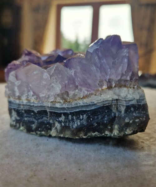 Alternative view of Large Premium High Grade Amethyst Raw Druzy Cluster Piece 116 - 682g H6.5xW9.5xD8cm