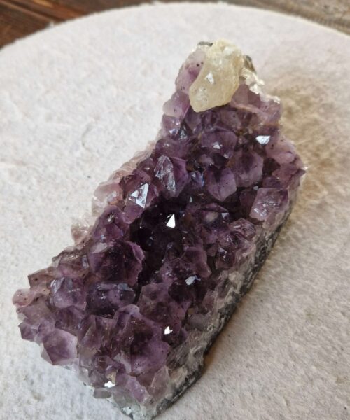 Large Premium High Grade Amethyst Raw Druzy Cluster Piece 124 - 982g H7xW16.5xD7cm - Image 9