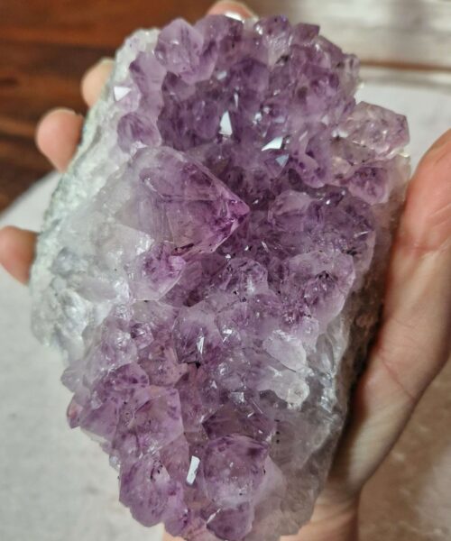 Large Premium High Grade Amethyst Raw Druzy Cluster Piece 126 - 682g H5.5xW12.5xD9cm - Image 3