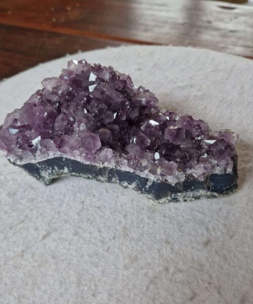 Large Premium High Grade Amethyst Raw Druzy Cluster Piece 130 - 898g H7.5xW17xD9cm - Image 10