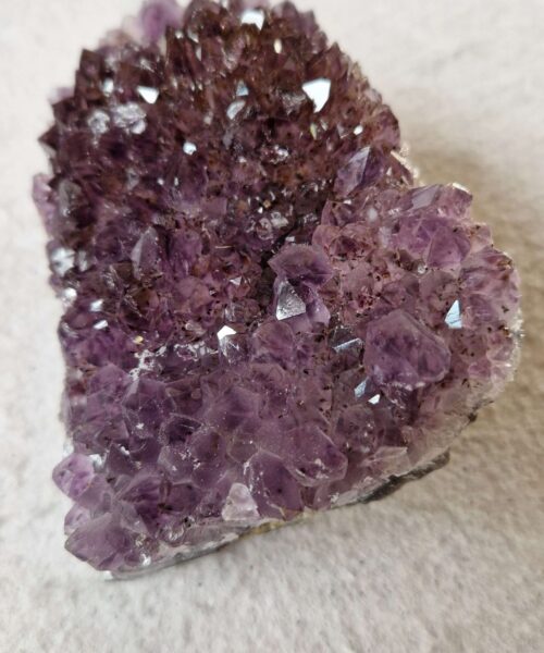 Large Premium High Grade Amethyst Raw Druzy Cluster Piece 133 - 868g H5.5xW12xD10cm - Image 3