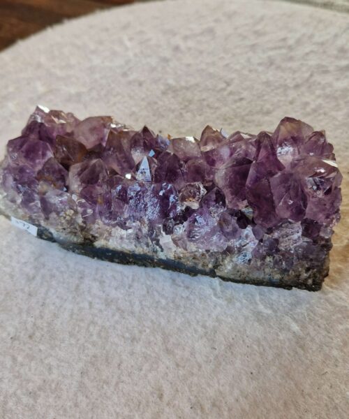 Alternative view of Large Premium High Grade Amethyst Raw Druzy Cluster Piece 172 - 695g H5.5xW15.5xD5.5cm