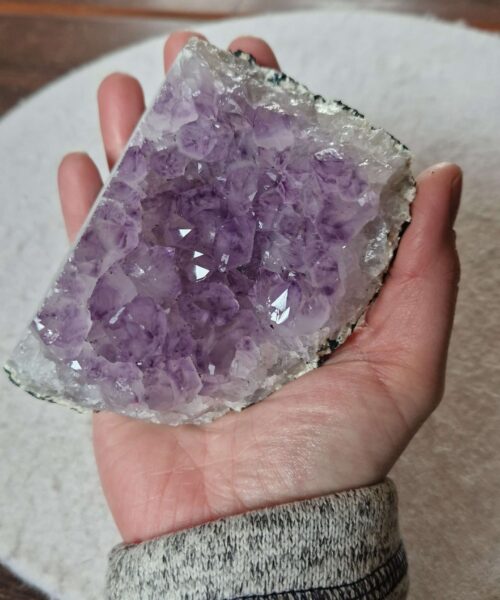 Large Premium High Grade Amethyst Raw Druzy Cluster Piece 175 - 634g H6.5xW11xD8cm - Image 6