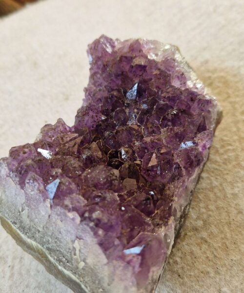 Premium High Grade Amethyst Druzy Cluster Piece 170 527g H5.5xW11.5xD6.5cm - Image 10