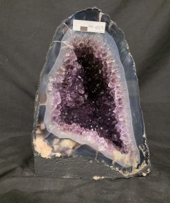 Amethyst Crystal Geode 1025 Premium Queen Grade 7.59kg H25xW18xD14cm